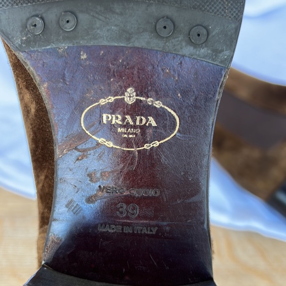 Prada Chelsea boot, brown suede, size 39 - Picture 4 of 5